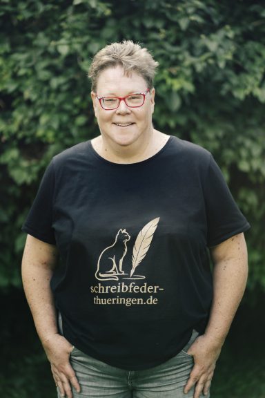 Geli Frau im Garten